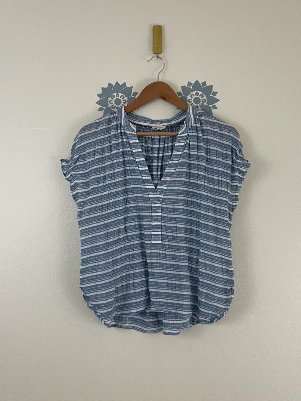 Anthropologie Pilcro The Tatum Flutter Sleeve Blouse Striped Edition Size Medium